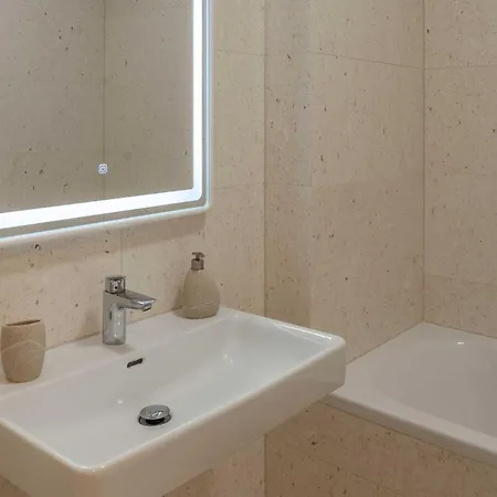 Three Bedroom With Sea View And Balcony