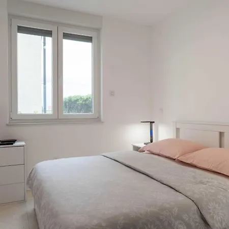 Three Bedroom With Sea View And Balcony